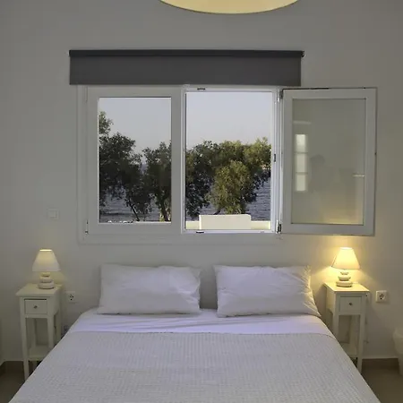 Almira - Seafront - Paros Náoussa