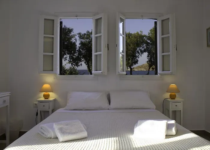 Hotel Almira - Seafront - Paros 3*