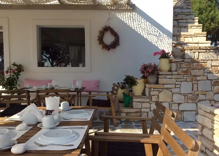 Hotel Almira - Seafront - Paros Naousa